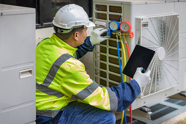Professional Hvac Installation technician working in Chatham, IL